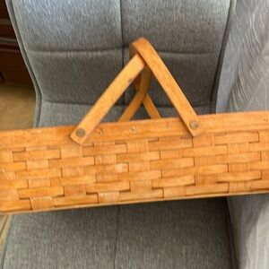 Longaberger 1989 171/2” x 101/2” x 41/2” gathering basket